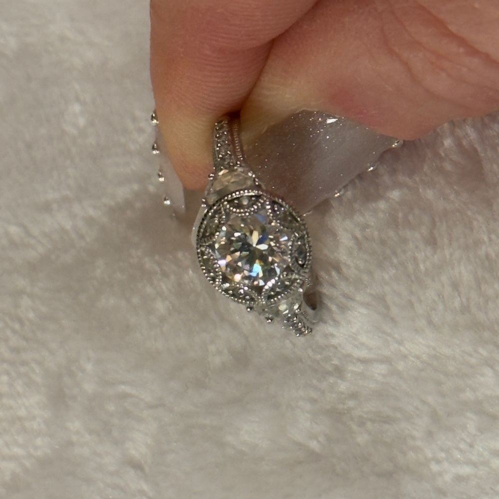 Sterling Silver Vintage Style Round CZ Halo Ring Size 8 1/2 - Picture 5 of 10